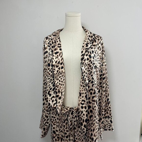 Victorias Secret Leopard Satin Pajama Set | Women’s Size Large - Picture 4 of 8